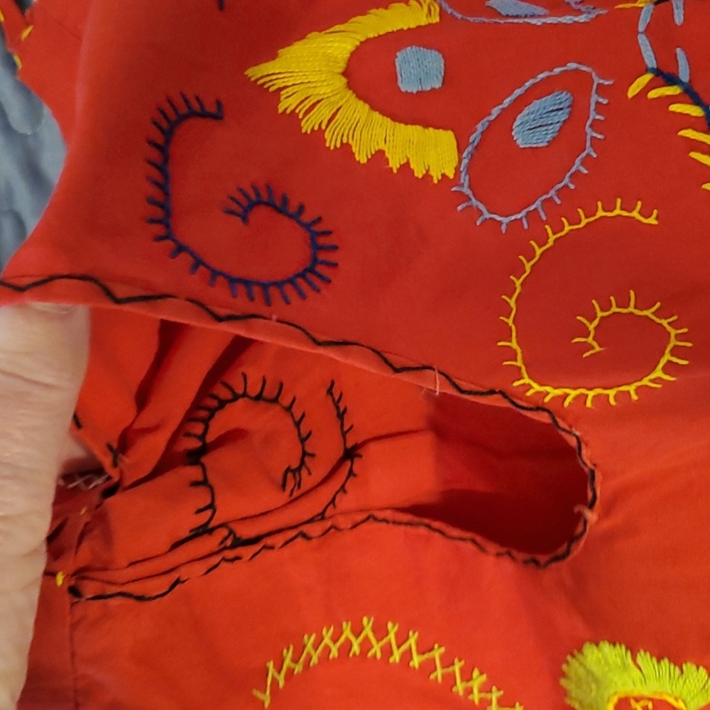 Vintage Hand Embroidered Portugal Half Apron - Picture 10 of 10